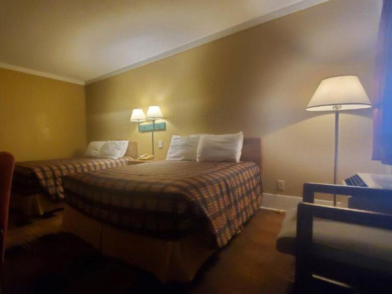Americas Best Value Inn Kodak - Sevierville Exterior photo