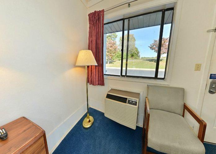 Americas Best Value Inn Kodak - Sevierville Exterior photo